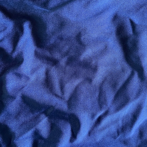 Bikini - Picture 2 of 7